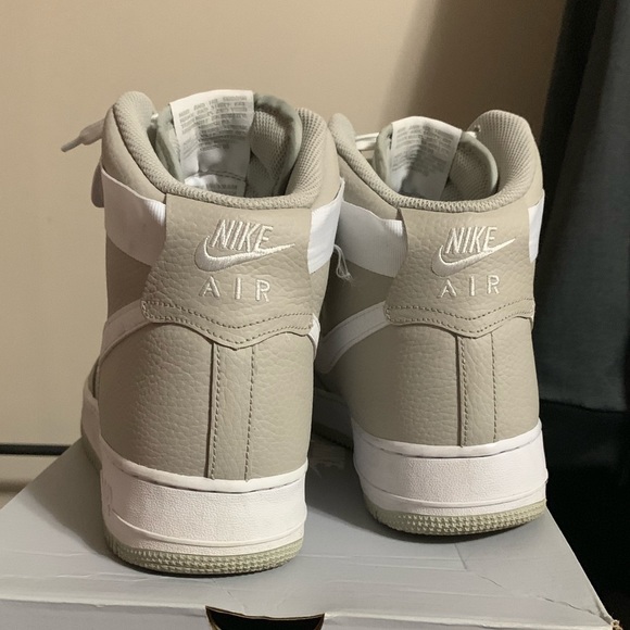 Air Force 1 High ‘07 “Pale Grey” - Picture 3 of 8
